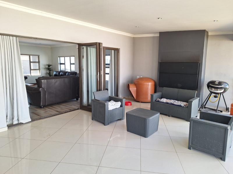 4 Bedroom Property for Sale in Flamwood North West